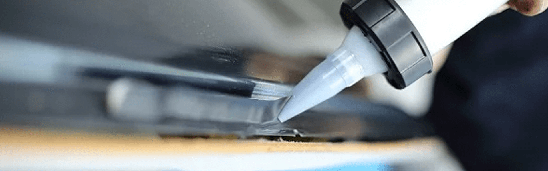 ¡Transforma Tu Producción! Los Invaluables Beneficios de los Adhesivos Industriales para Cada Ramo