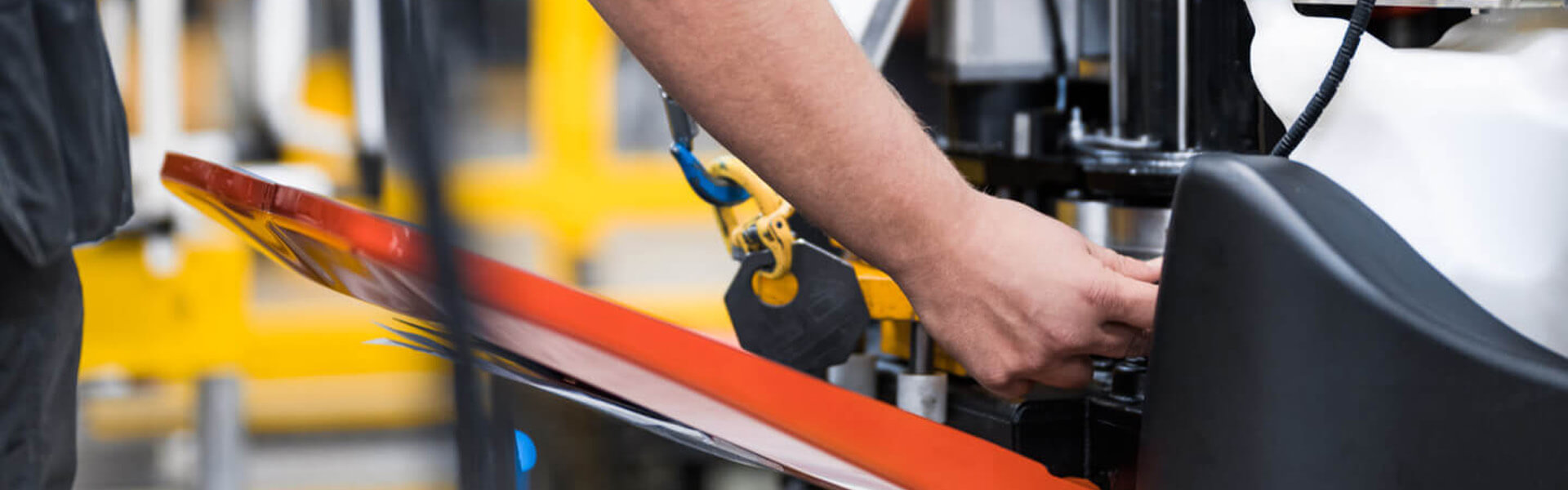 Adhesivos Acrílicos para la Productividad en Monterrey: La Solución Rápida y Fuerte de Chemlok