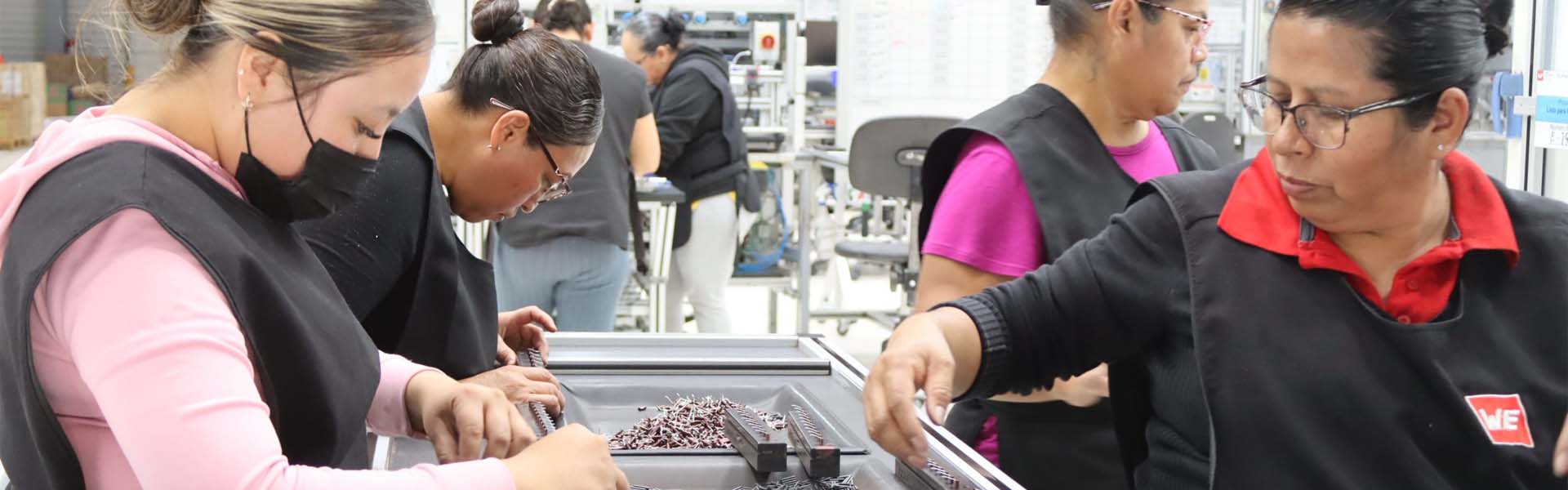 Por qué los Adhesivos Industriales son el Motor de Manufactura en Saltillo